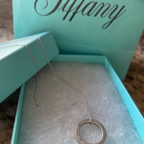 OlTiffany 1837® Circle Pendant in Silver, Medium - Picture 4 of 4